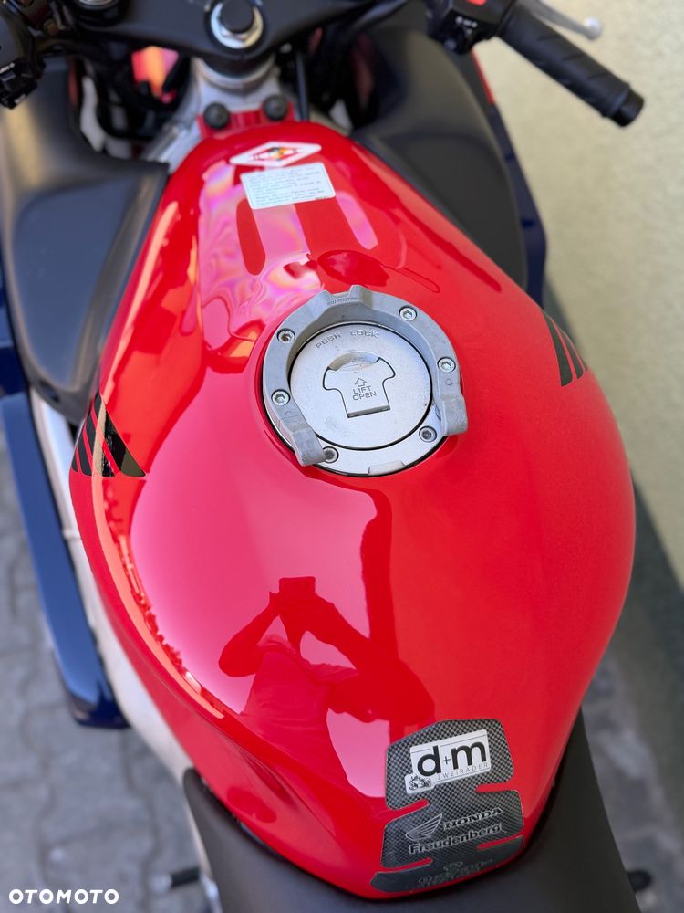Honda CBR - 35