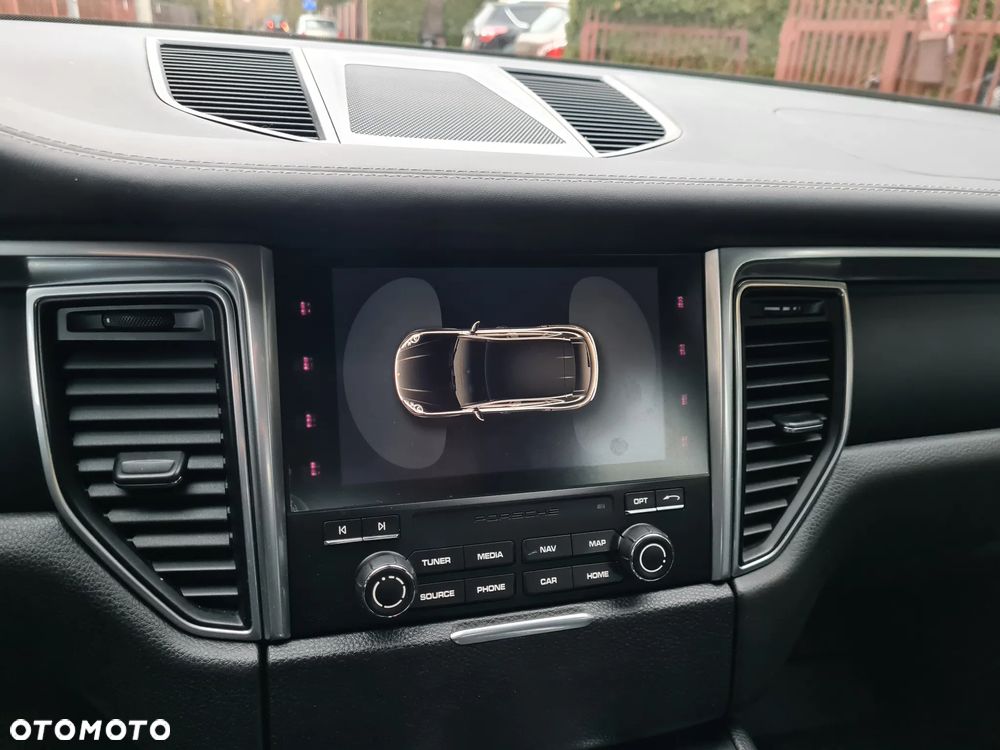 Porsche Macan Standard - 21