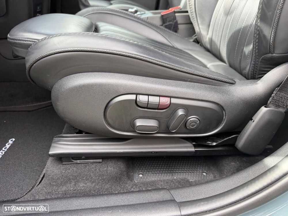MINI Countryman Cooper SE ALL4 Auto - 12