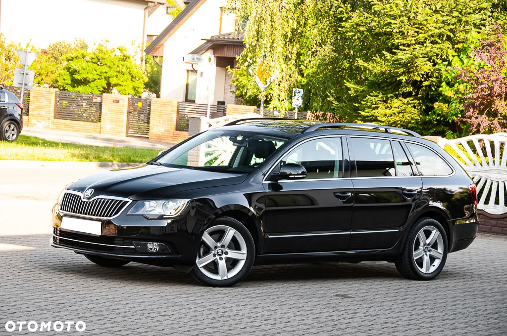Skoda Superb 2.0 TDI Exclusive - 4