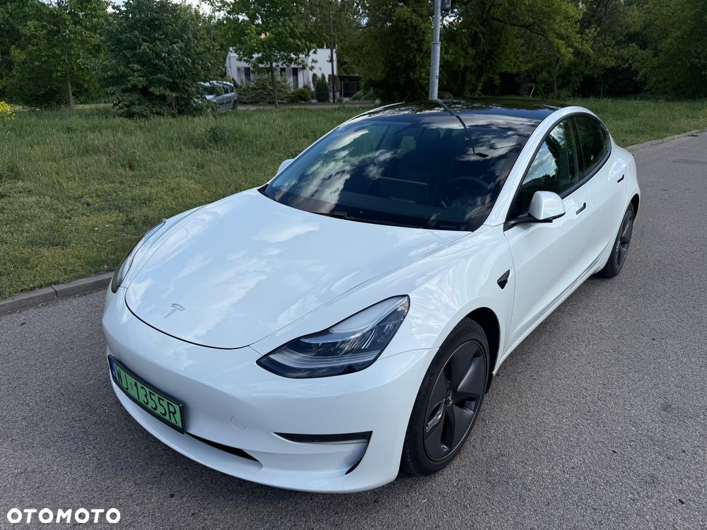 Tesla Model 3 - 9
