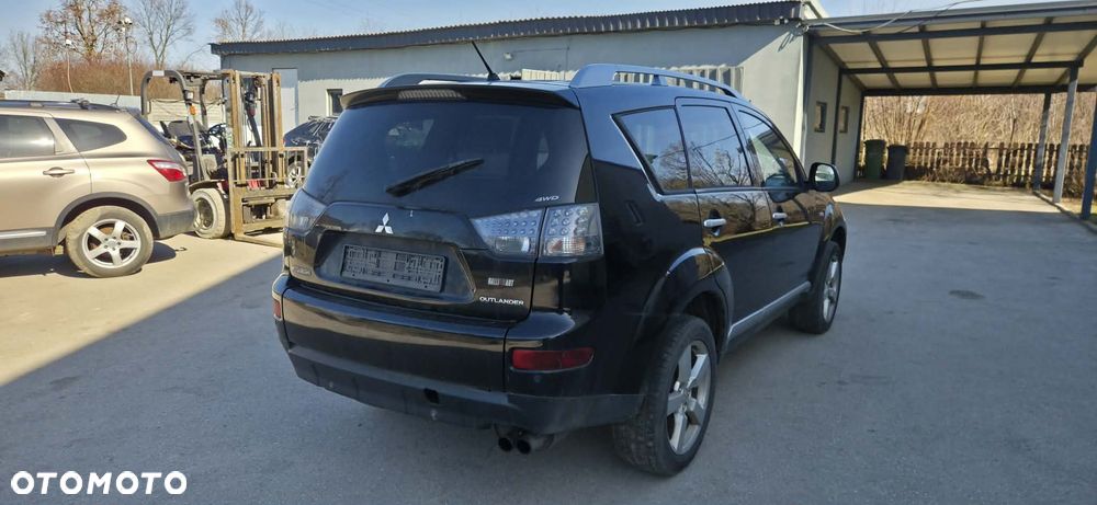 MITSUBISHI OUTLANDER II 2,0DID skrzynia biegów W6MBA - 6