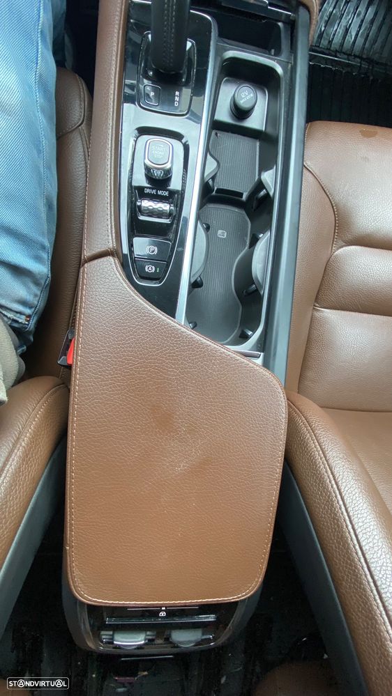 Volvo XC 90 2.0 T8 PHEV Momentum Plus AWD - 56