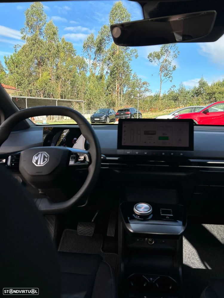 MG MG4 51 kWh Standard - 10
