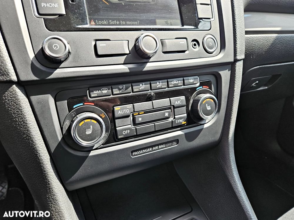 Volkswagen Golf 2.0 TDI DPF MATCH - 30