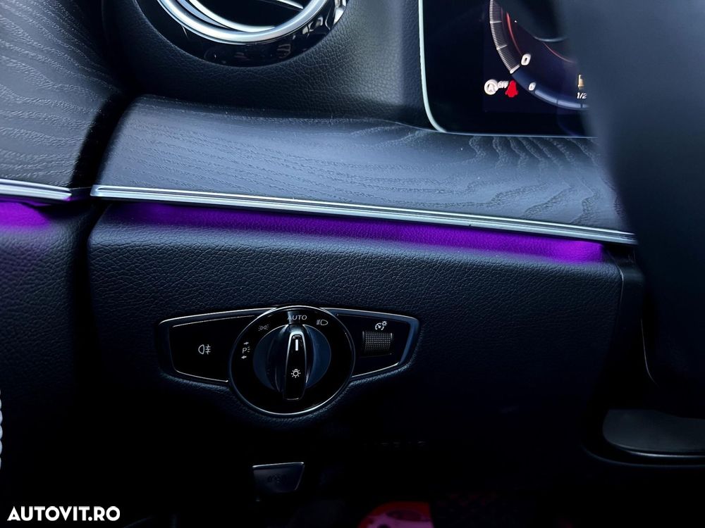 Mercedes-Benz E - 38