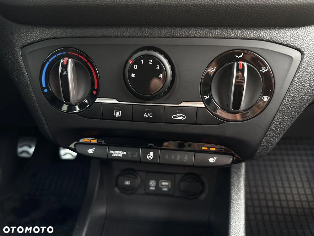 Hyundai i20 - 27