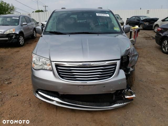 Chrysler Town & Country 3.6 Touring - 18