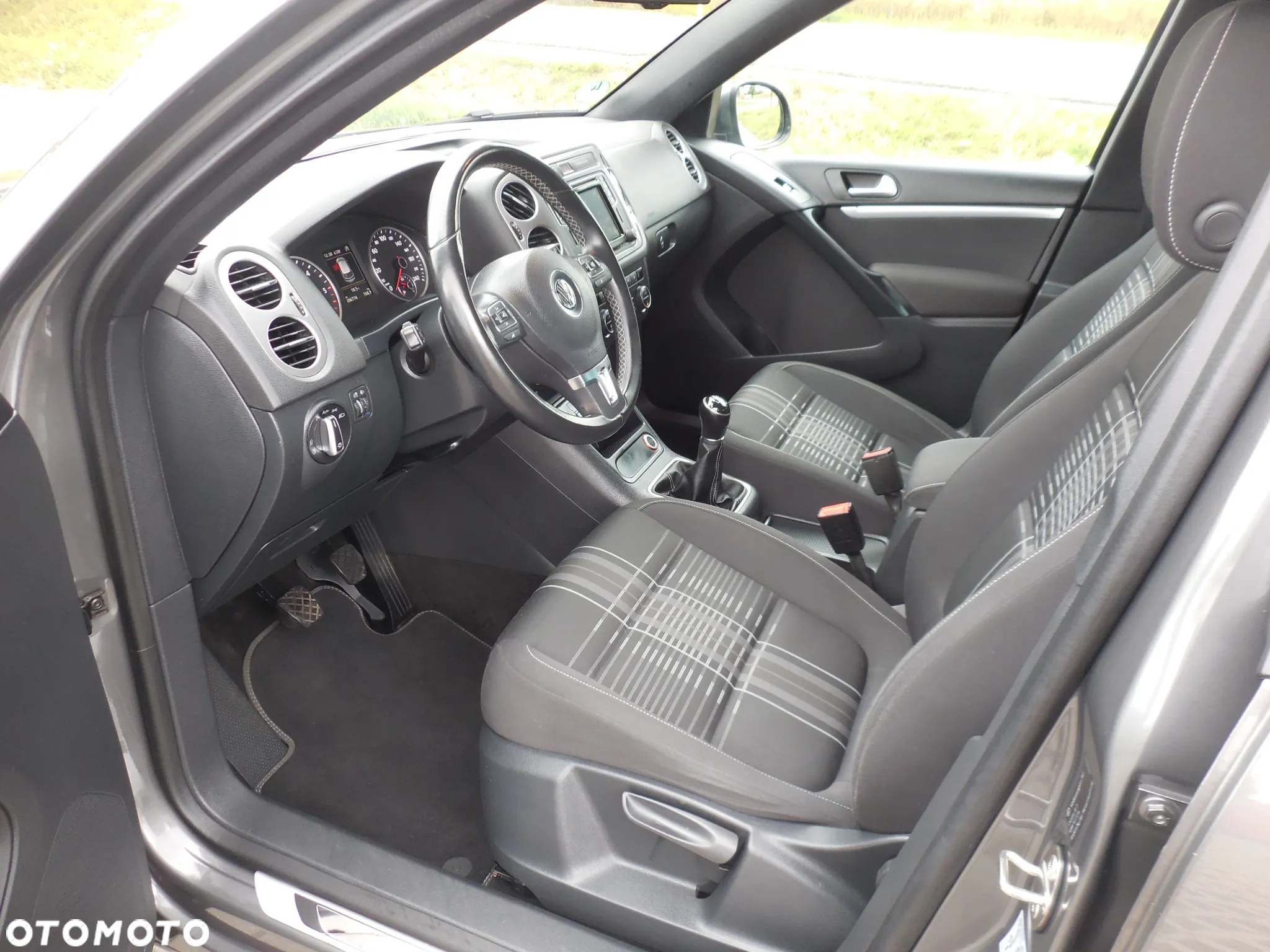 Volkswagen Tiguan - 17