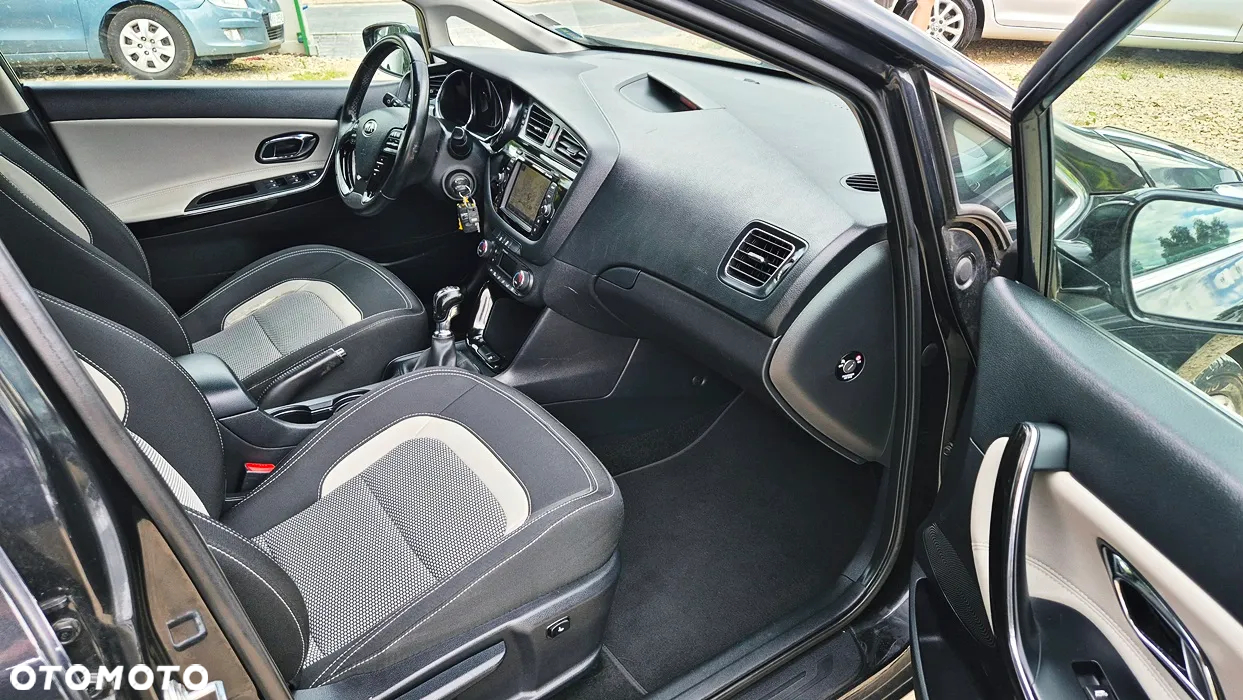 Kia Ceed Cee'd 1.6 GDI XL - 36