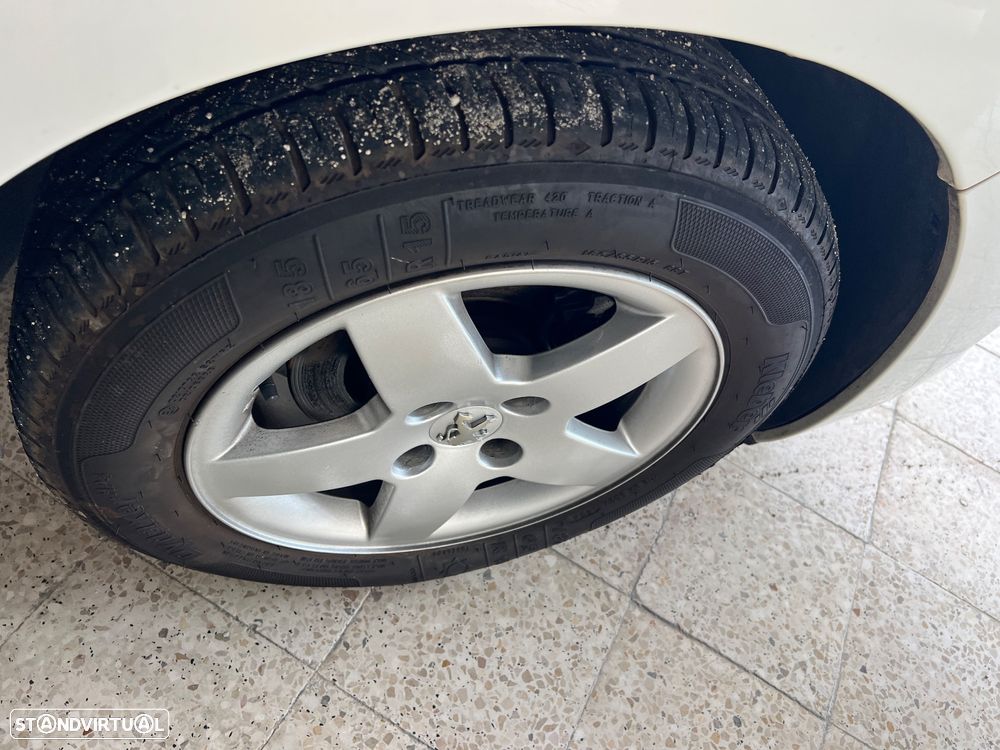 Peugeot 207 1.4 HDi Sport - 12