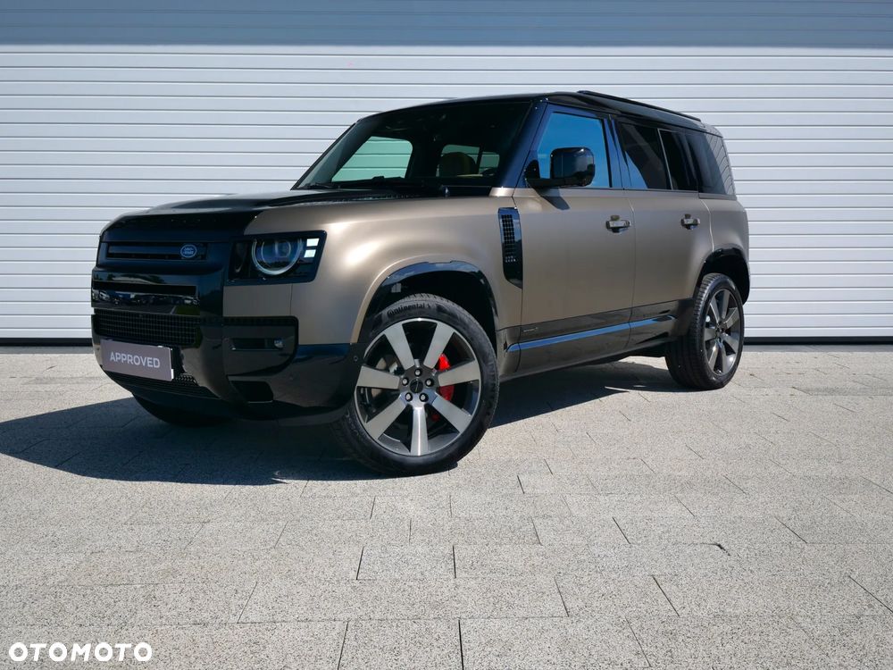 Land Rover Defender - 3