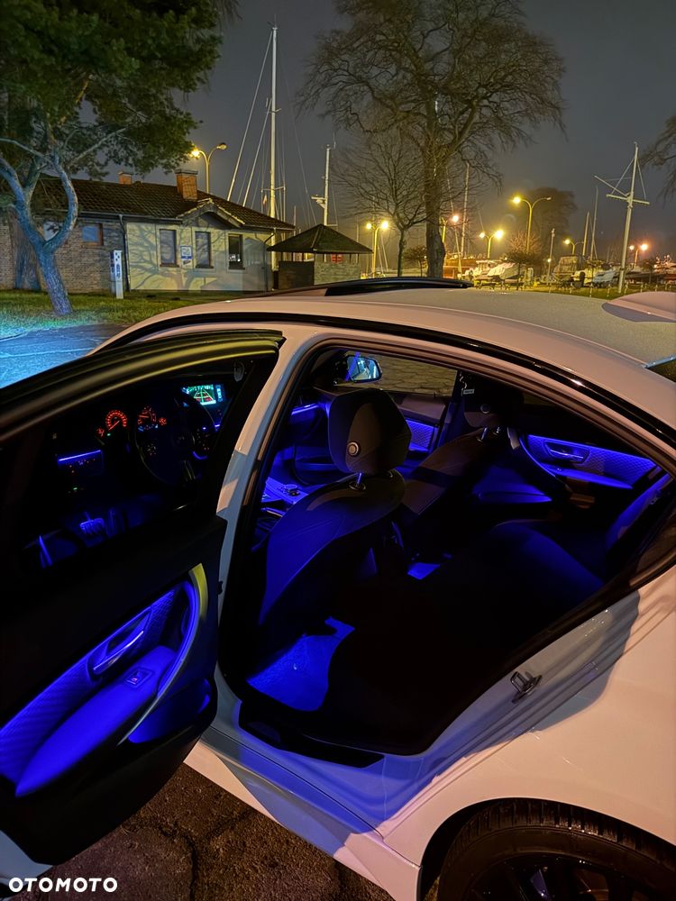 BMW Seria 3 320d Edition M Sport Shadow - 20