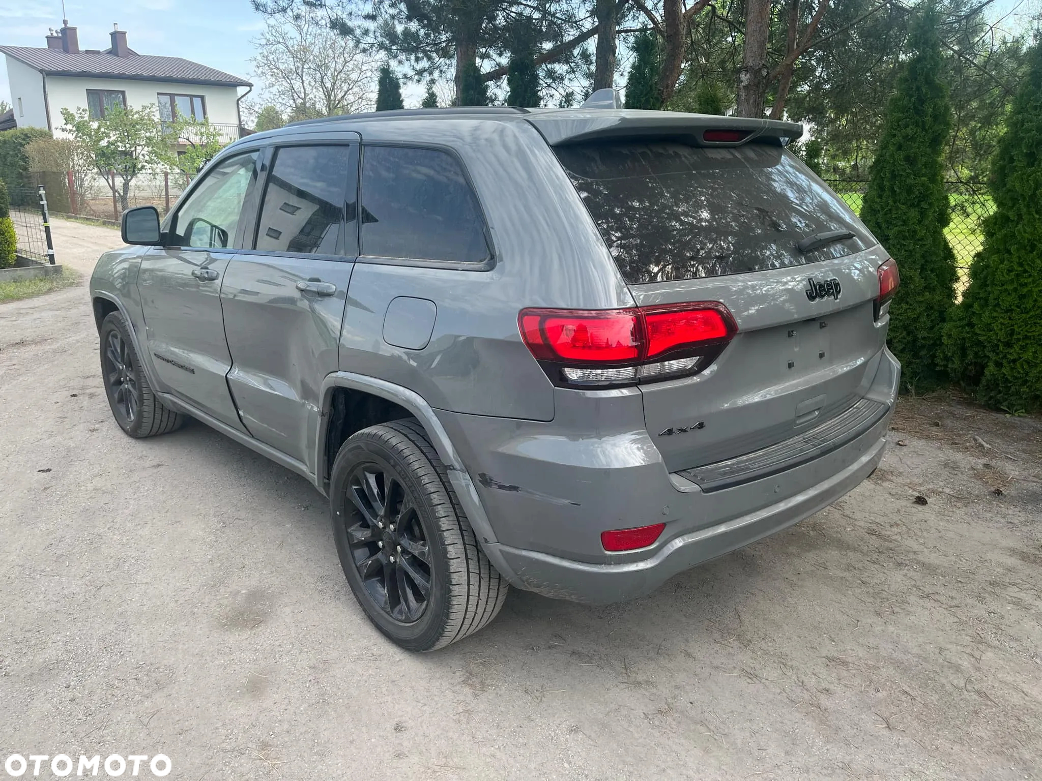 Jeep Grand Cherokee - 2