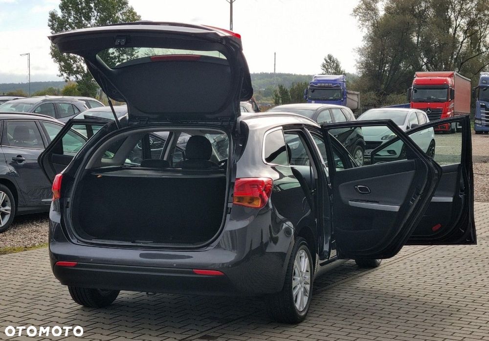 Kia Ceed - 7