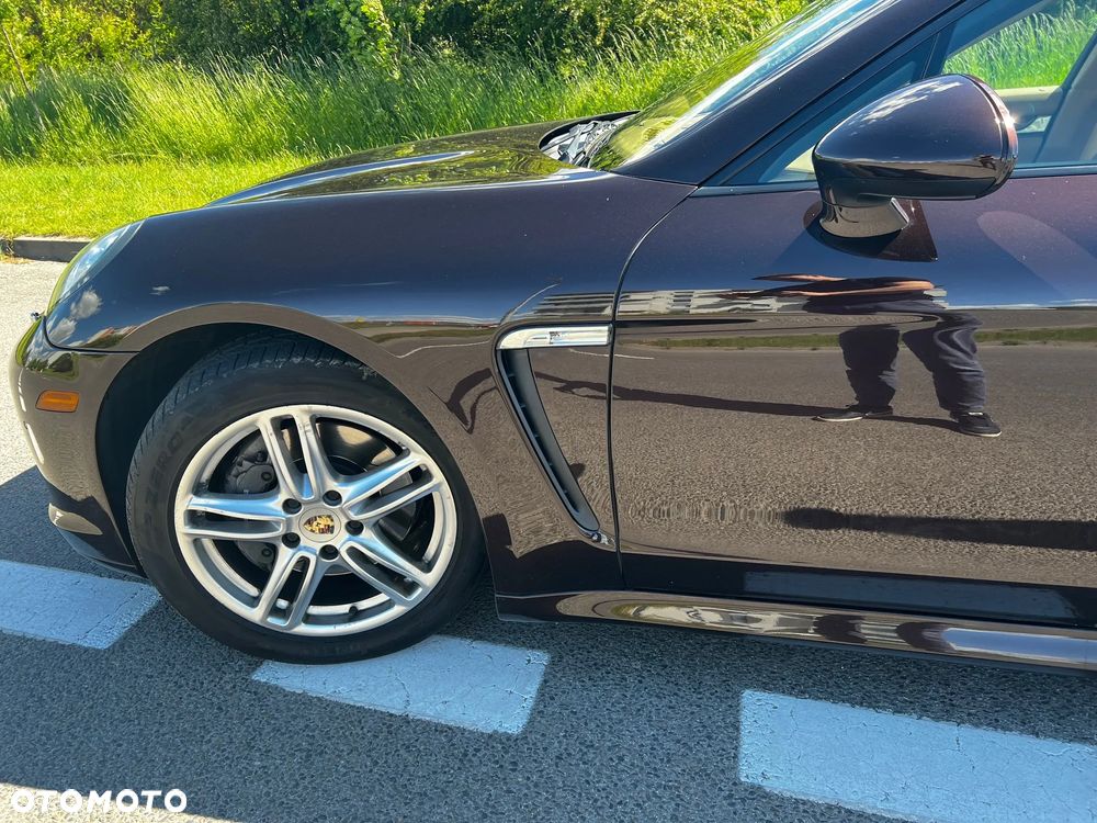 Porsche Panamera 4 - 8
