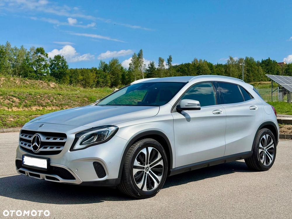 Mercedes-Benz GLA 180 7G-DCT Style - 1