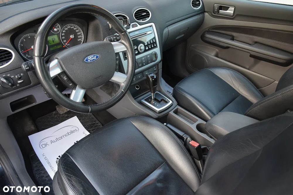 Ford Focus 1.6 16V Titanium - 20