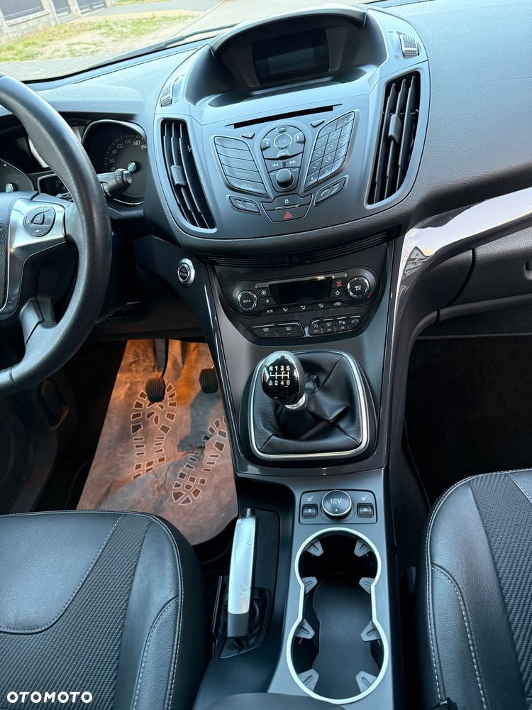 Ford Kuga 1.6 EcoBoost 2x4 Titanium - 20