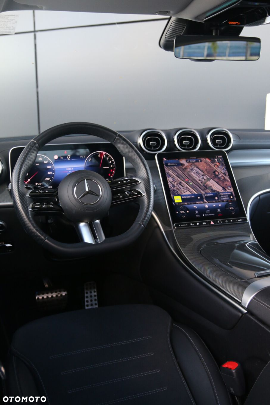 Mercedes-Benz GLC - 24