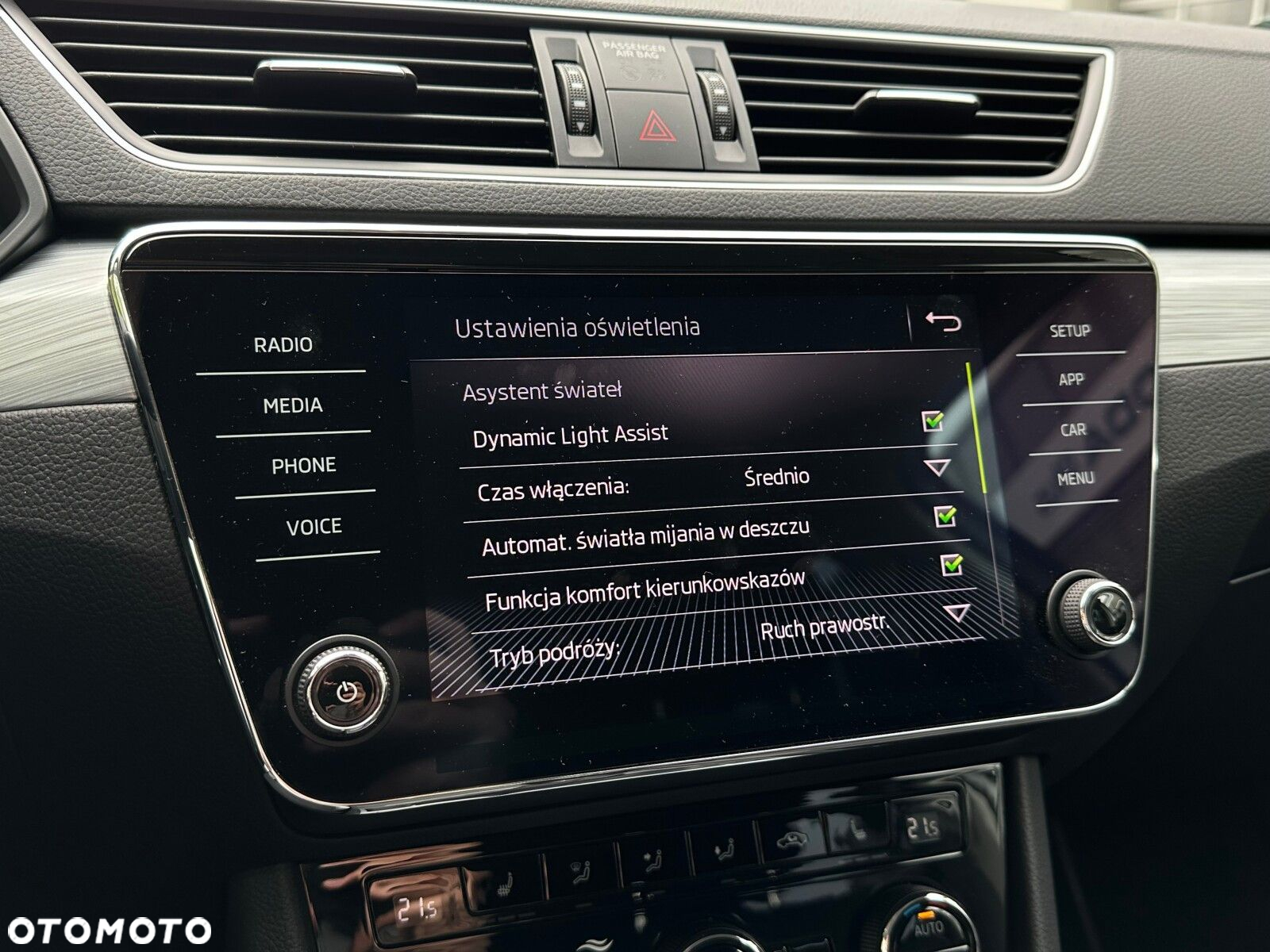 Skoda Superb 1.5 TSI ACT Ambition - 37