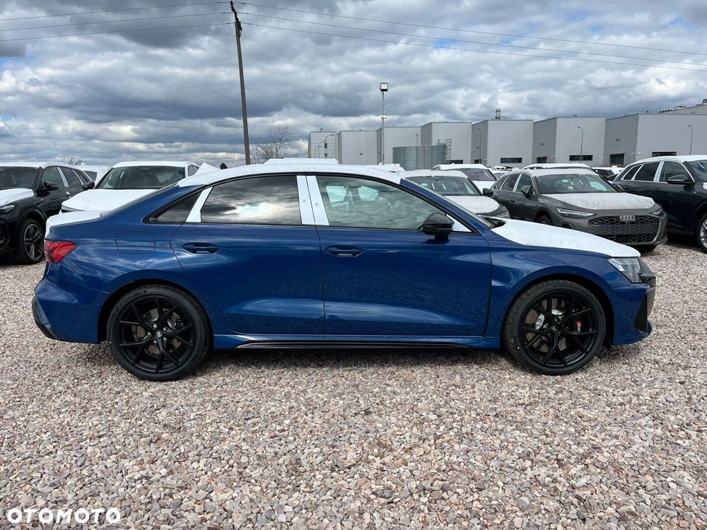 Audi RS3 Limousine - 7