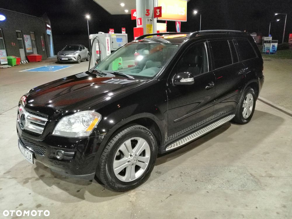 Mercedes-Benz GL 450 4Matic 7G-TRONIC - 24