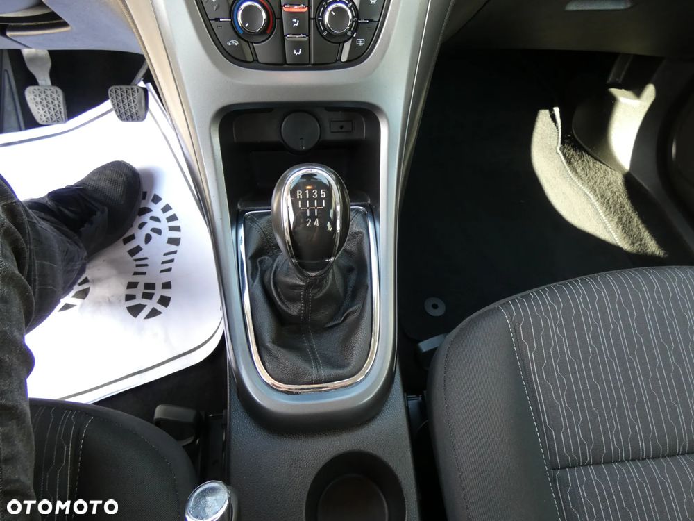 Opel Astra 1.6 Active EU6 - 21