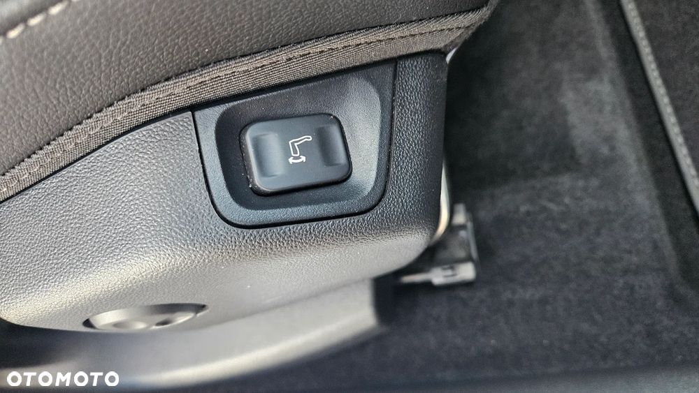 Opel Grandland X 2.0 D Start/Stop Automatik Business INNOVATION - 19