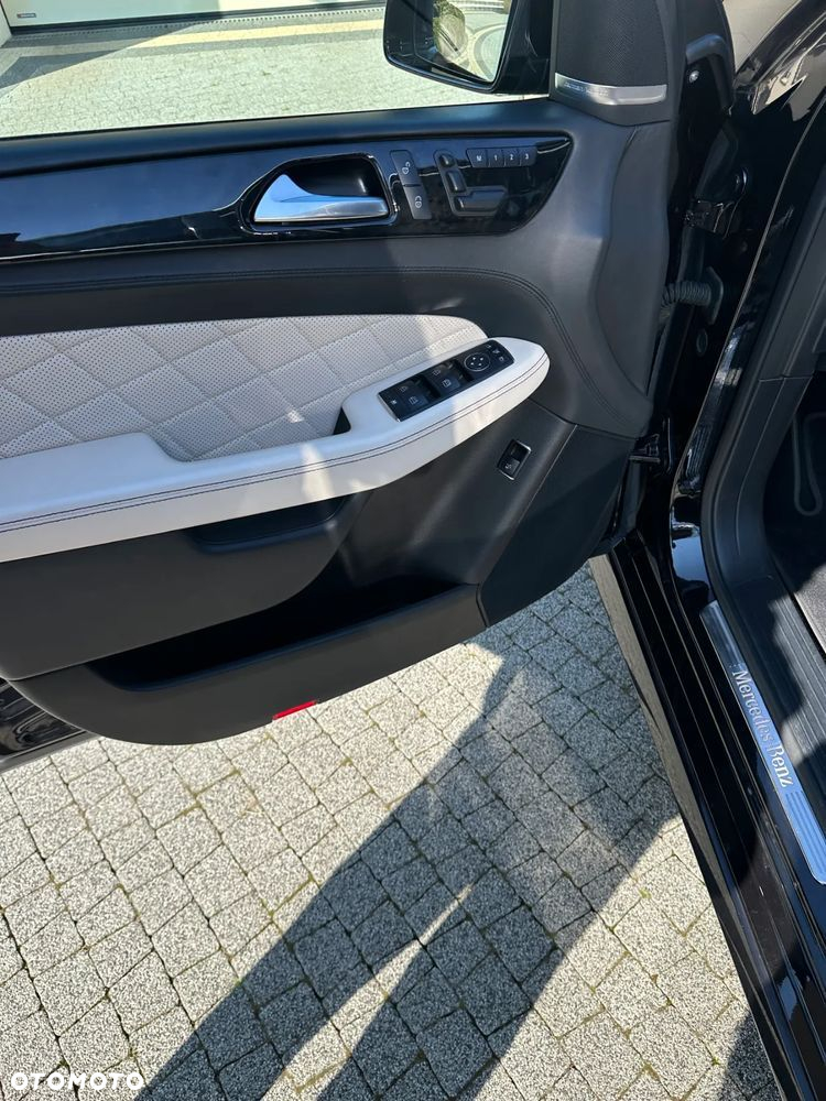 Mercedes-Benz ML 350 BlueTEC 4MATIC 7G-TRONIC Edition 1 - 14