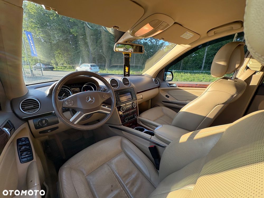 Mercedes-Benz GL 450 CDI DPF 4Matic 7G-TRONIC - 25