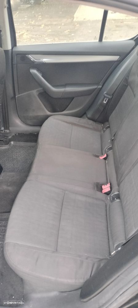 Skoda Octavia 1.6 TDI Greenline - 5