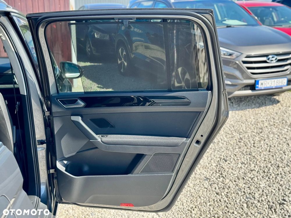 Volkswagen Touran 2.0 TDI SCR (BlueMotion Technology) DSG Highline - 35