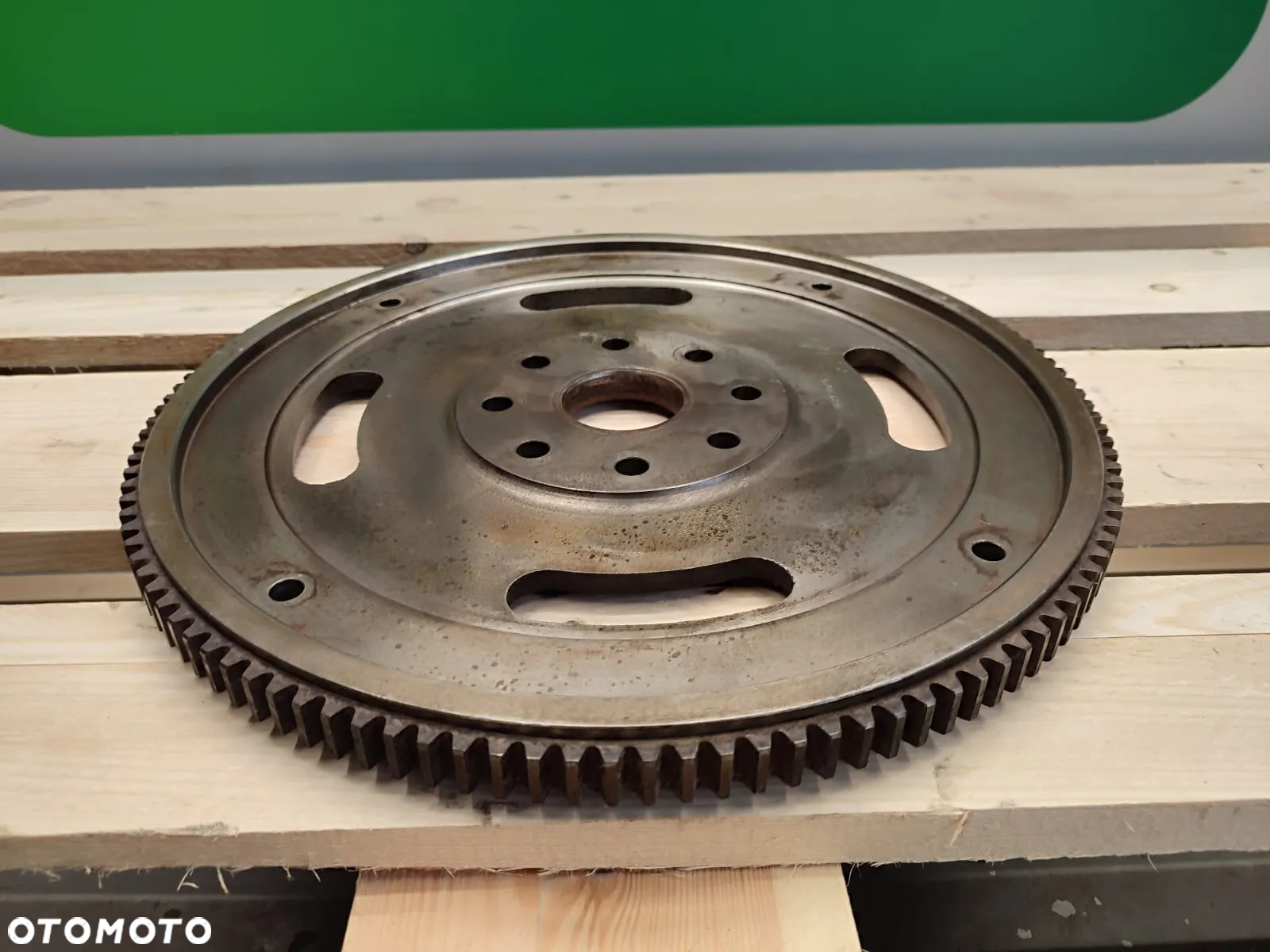 Koło zamachowe 504057737 Iveco F4GE CASE 580 - 3