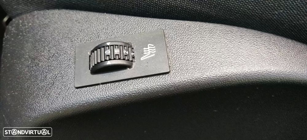 Peugeot 208 PureTech 82 Start & Stop Style - 26