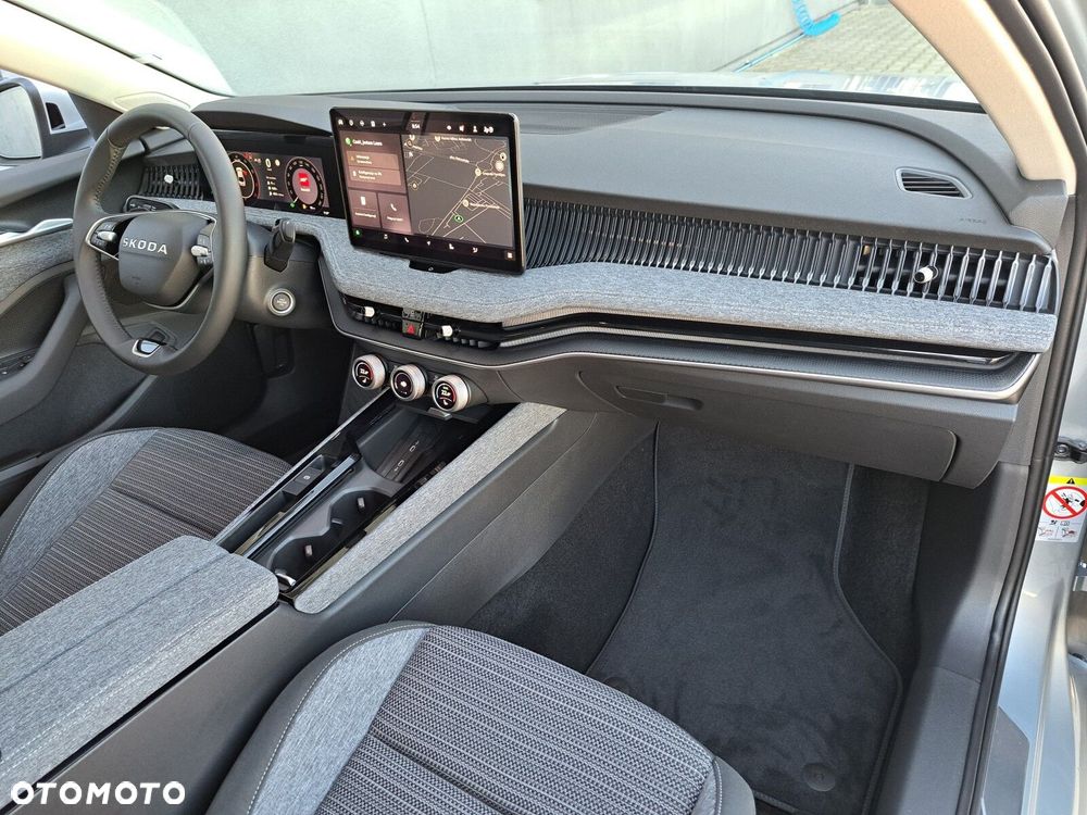 Skoda Superb 2.0 TSI Selection DSG - 25