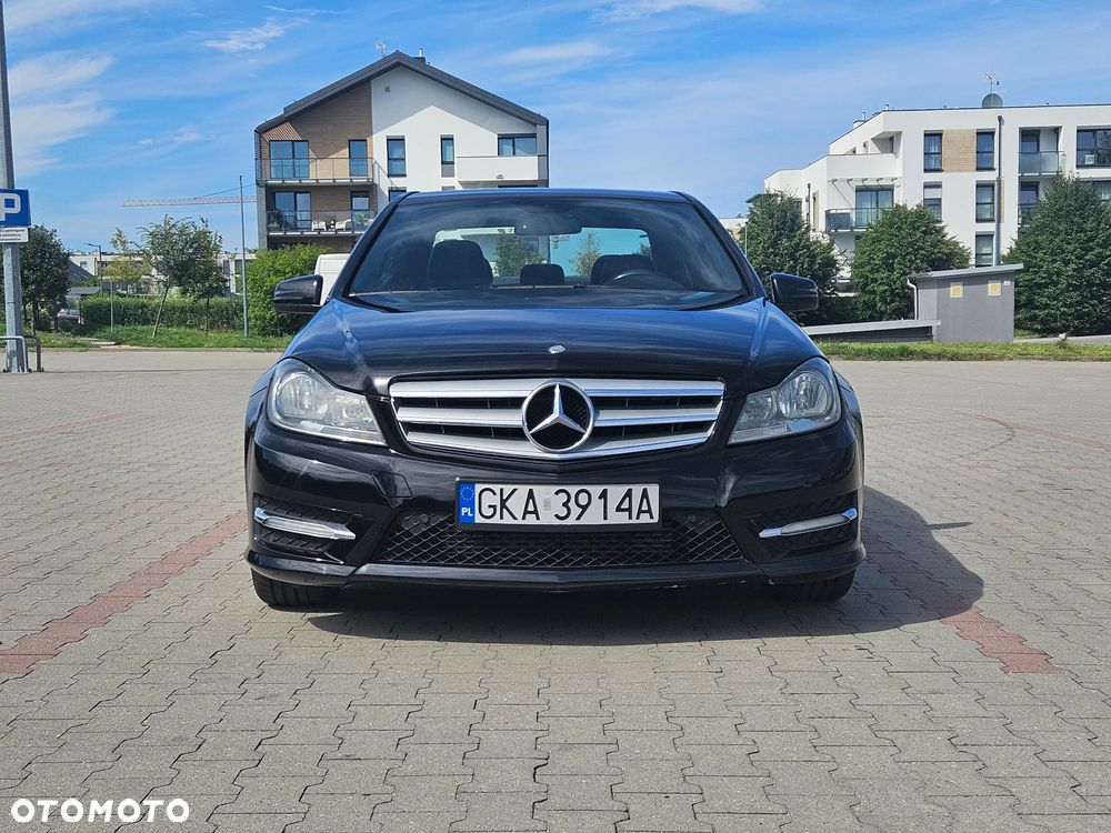 Mercedes-Benz Klasa C 250 CGI BlueEff Avantgarde - 2