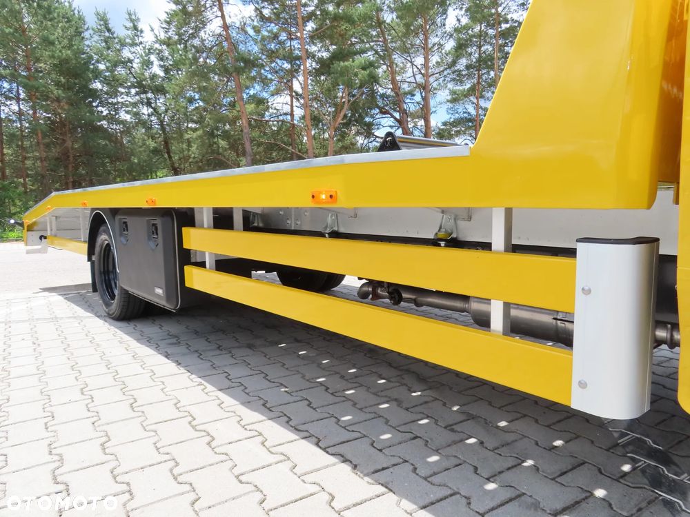 Iveco DAILY 50C18 Laweta POMOC DROGOWA Przewóz Pojazdów AUTOLAWETA 6100 mm Dł. Platformy DMC 3500 Kg Rozstaw Osi 4750 mm WZMACNIANE Zawieszenie Adaptacyjne Pneumatyczne Stan NOWY OKAZJA - 14