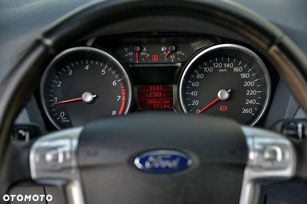 Ford S-Max - 34