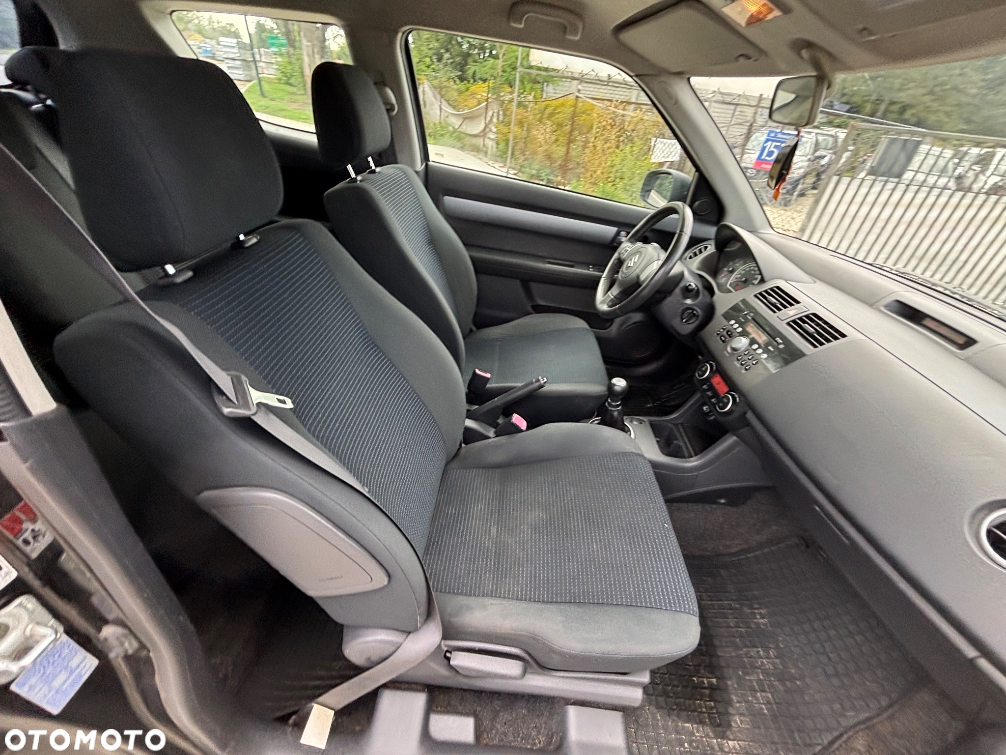 Suzuki Swift 1.3 DDiS 16v GLX DPF - 19