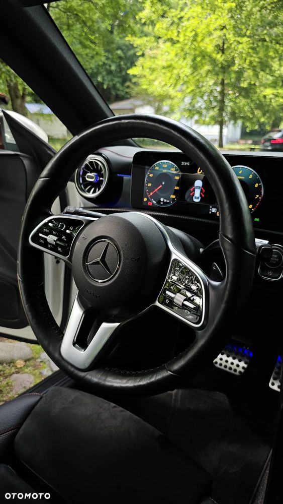 Mercedes-Benz CLA 250 4-Matic AMG Line 7G-DCT - 29