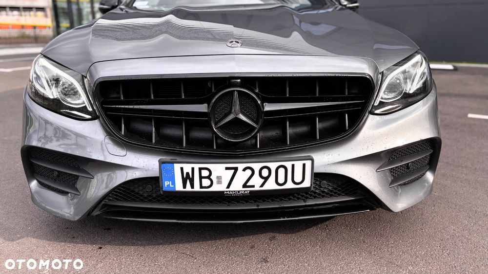 Mercedes-Benz Klasa E 300 Coupe 9G-TRONIC - 4