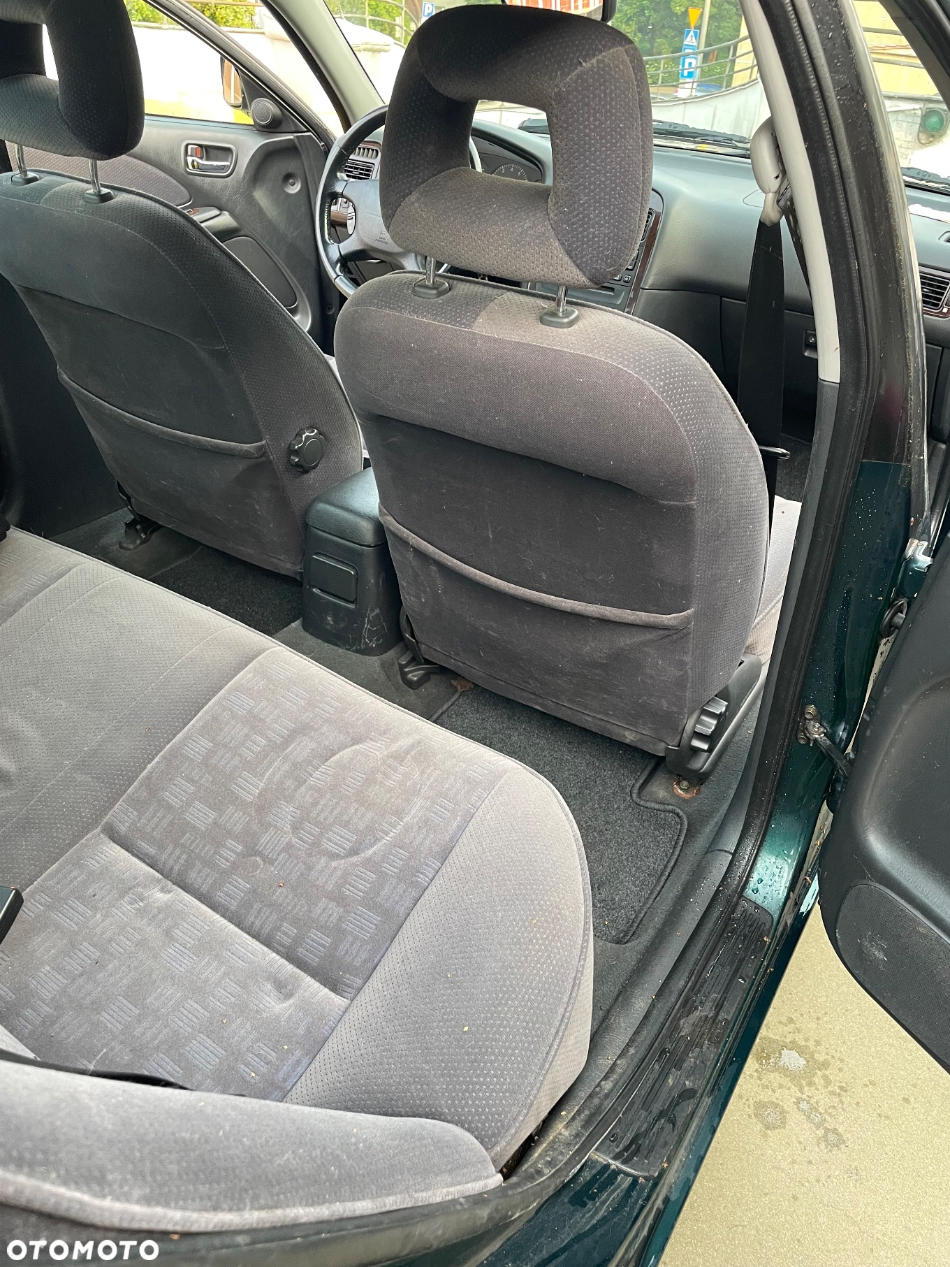 Toyota Avensis 2.0 VVT-i Sol - 11