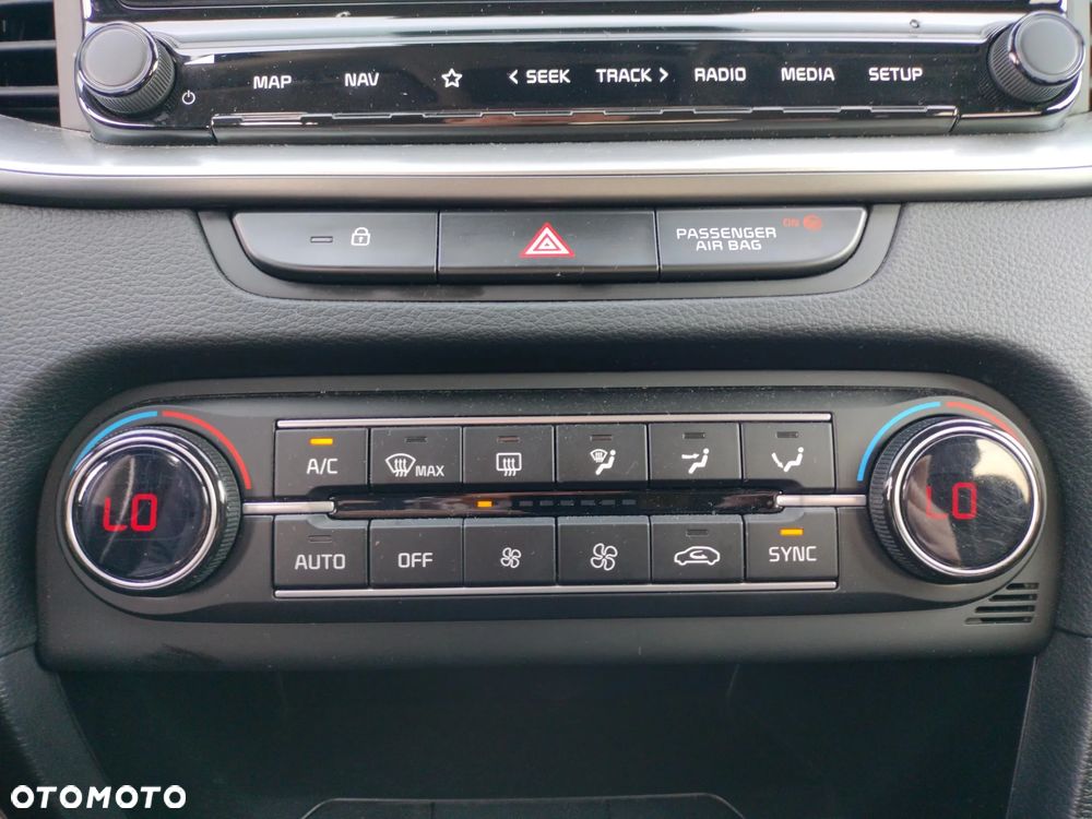 Kia Ceed 1.5 T-GDI M - 21