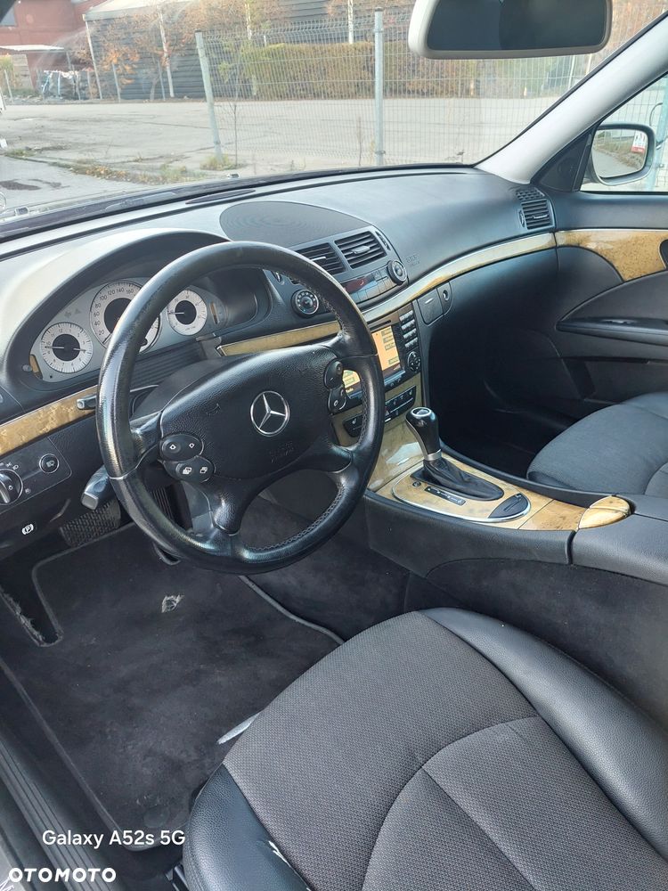 Mercedes-Benz Klasa E ver-220-t-cdi-dpf-blueefficiency-automatik-avantgarde - 22