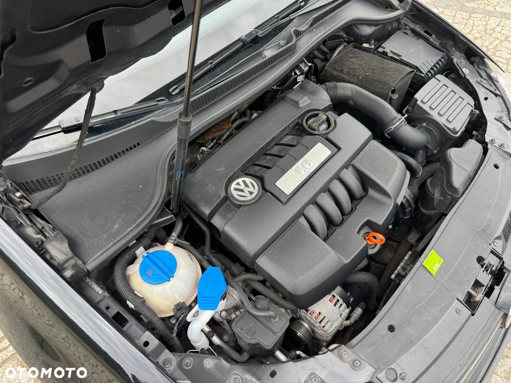 Volkswagen Golf 1.6 Comfortline - 39