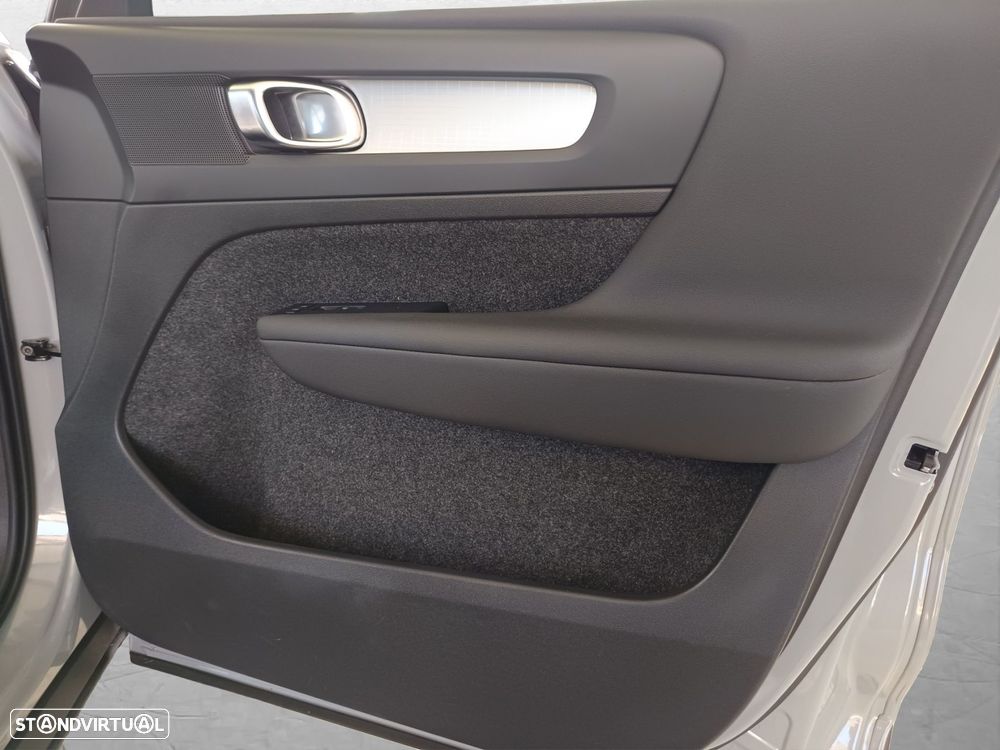 Volvo XC 40 1.5 T4 PHEV Core - 18