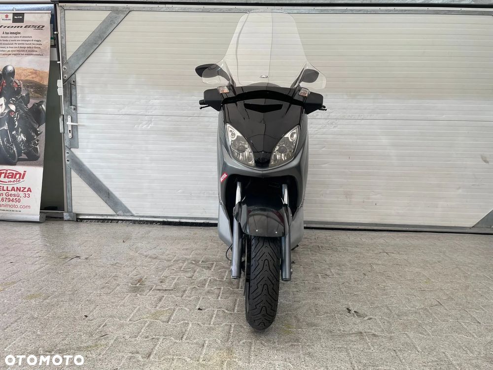 Yamaha X-max - 28