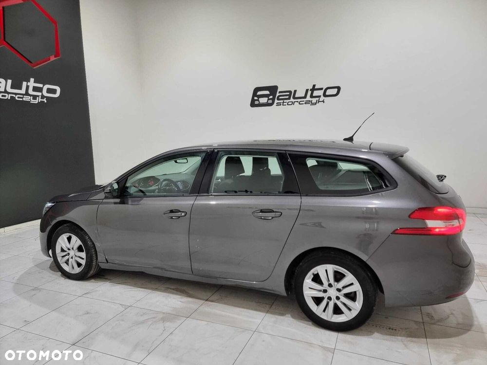 Peugeot 308 - 5