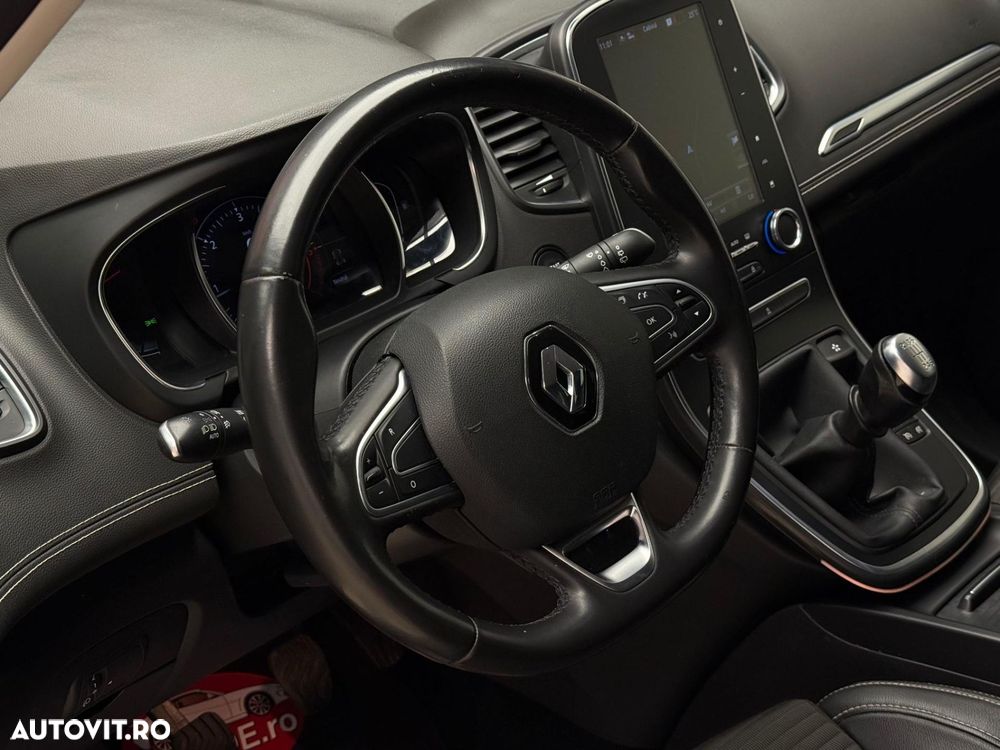 Renault Scenic - 10